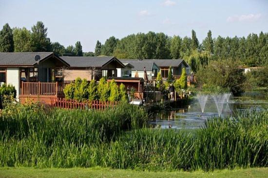 Impeccable 3 Bedroom Lodge Pet Friendly Northampton Exterior photo